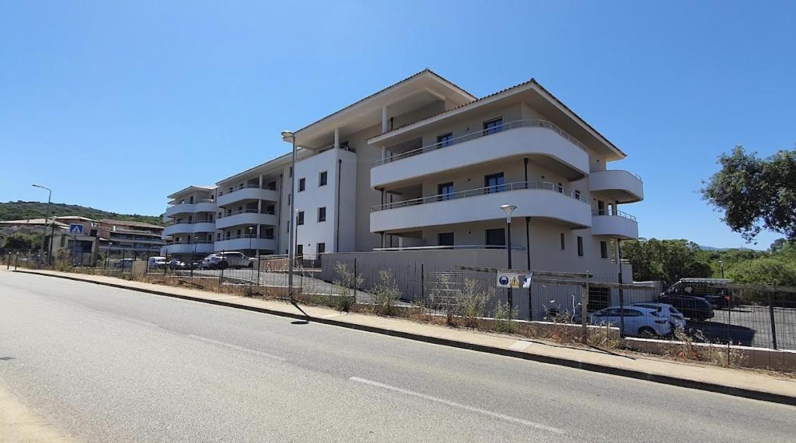 Apartment Agosta Porticcio - A 200m - T2 Neuf Entre & Maquis - Barbecue- Res Fiore Di Maghja - Parking - Wifi - 4 Pers Les Hameaux de Porticcio